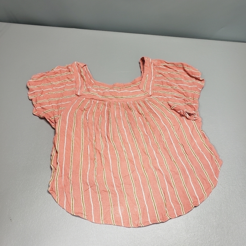 Love fire cute flowy top size XS